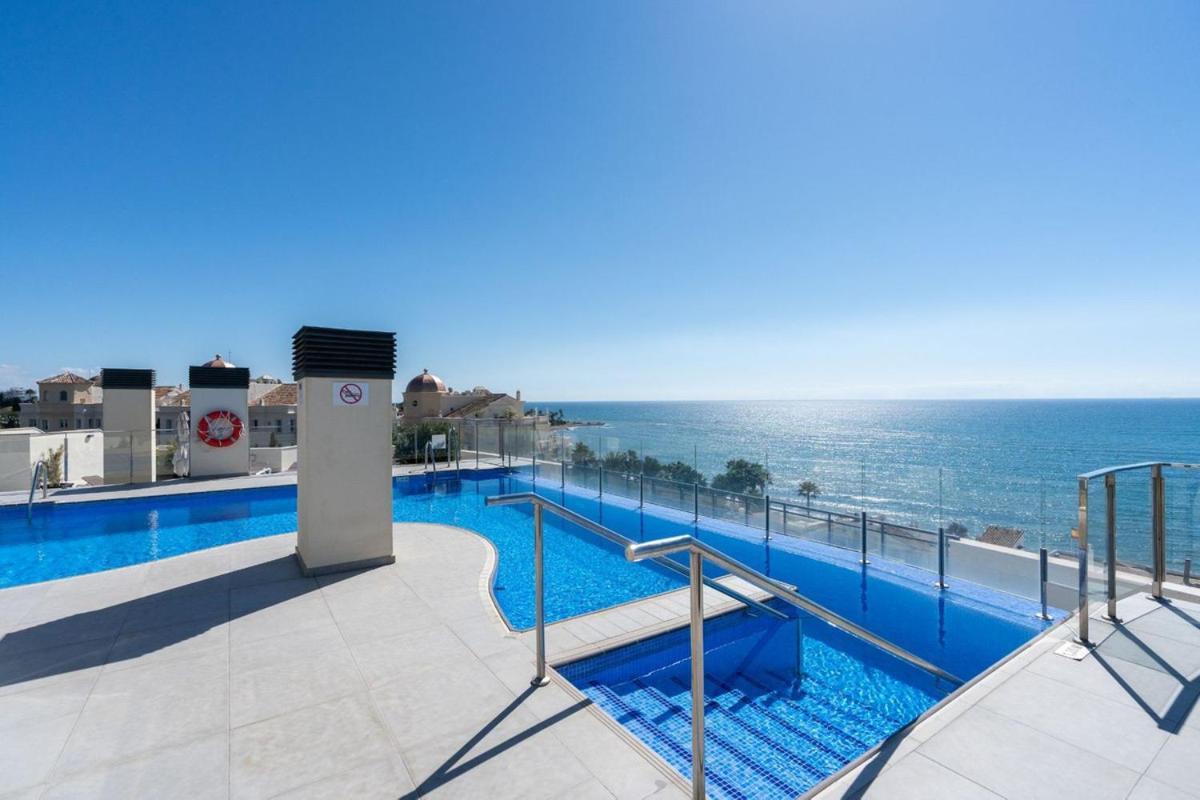 Hello Cosmo Apartment Estepona Exterior photo