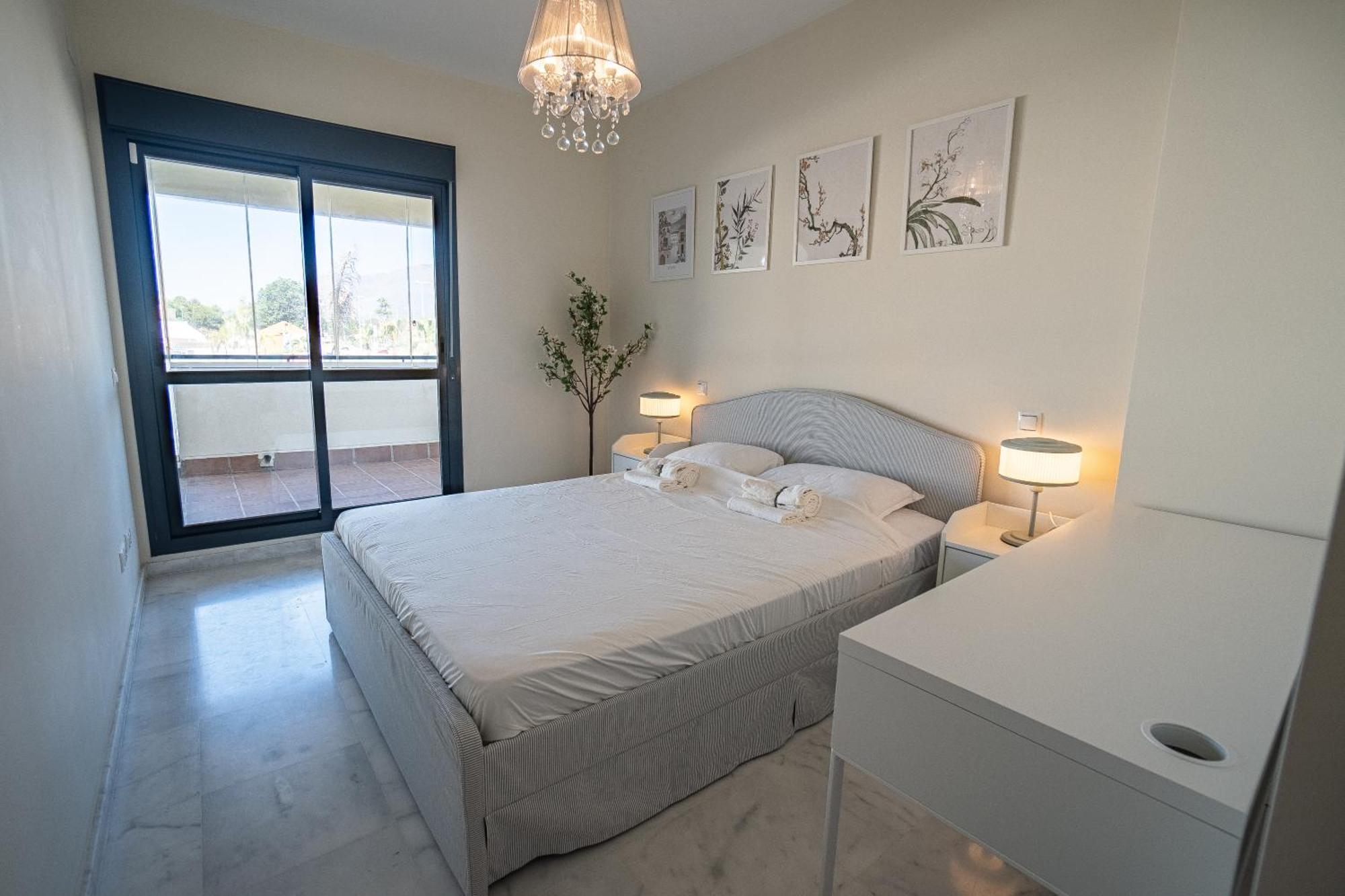 Hello Cosmo Apartment Estepona Exterior photo