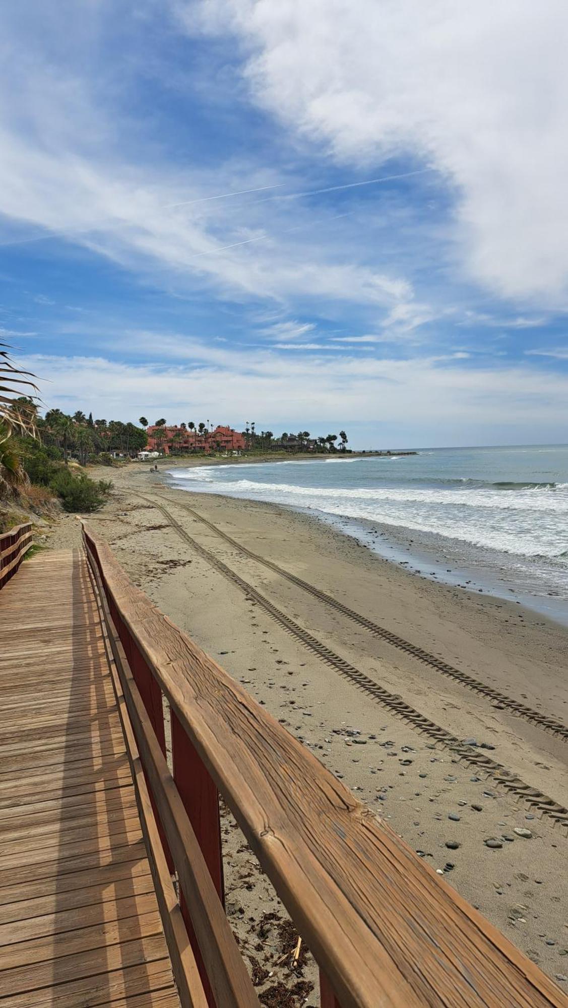 Hello Cosmo Apartment Estepona Exterior photo
