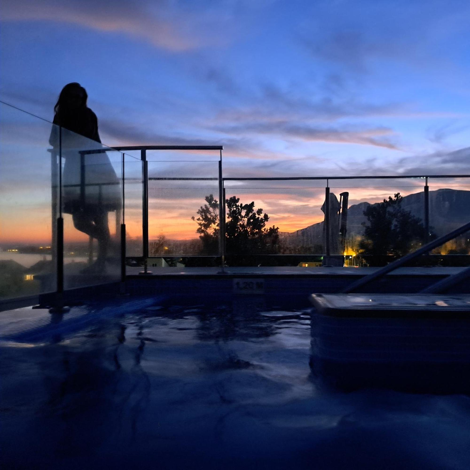 Hello Cosmo Apartment Estepona Exterior photo